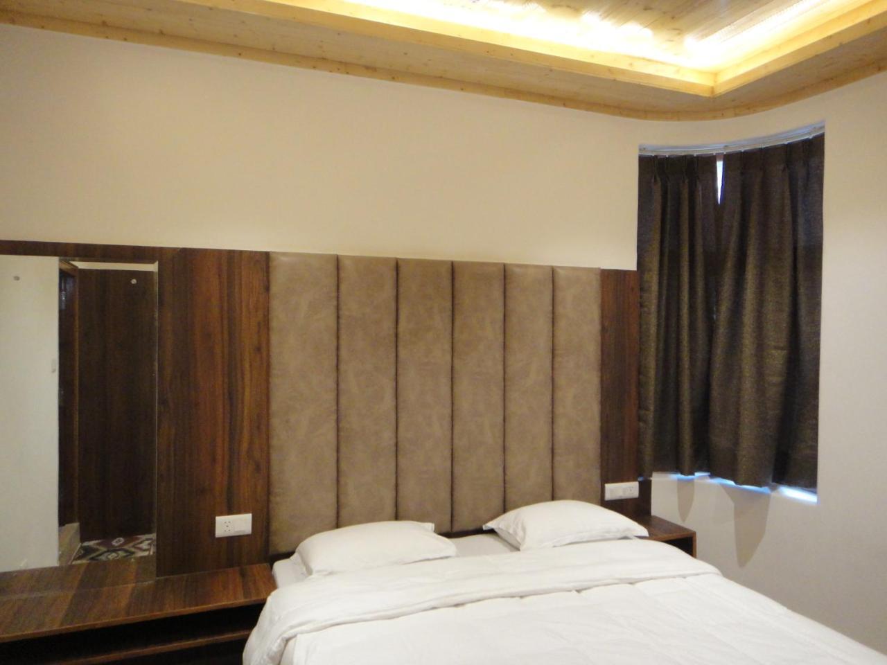 The Hill Crest Inn Shimla Esterno foto
